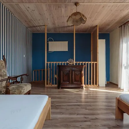 Kapitanska 88 Chłopy